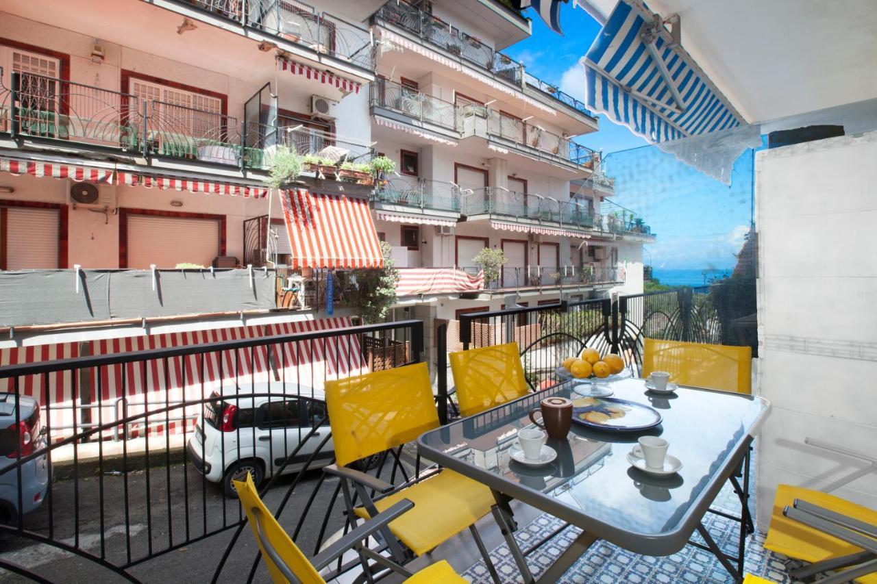 Yourhome - Mimosa Home Apartment Sorrento Bagian luar foto